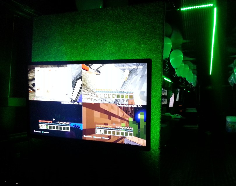 Uma festa com tema Minecraft
