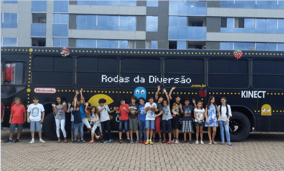 festa-infantil-no-onibus-com-games