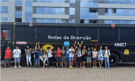 festa-infantil-no-onibus-com-games